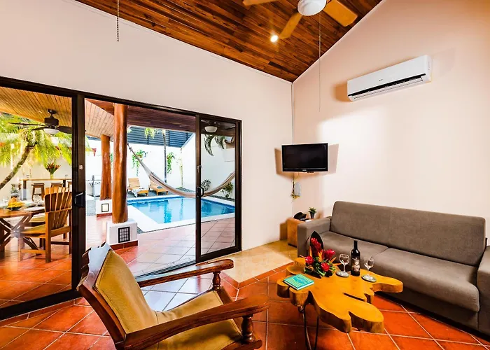 Remodeled Casa Tropical W Private Pool Сasa de vacaciones *